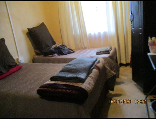3 BEDROOM FREEHOLD FOR SALE IN MPOPHOMENI